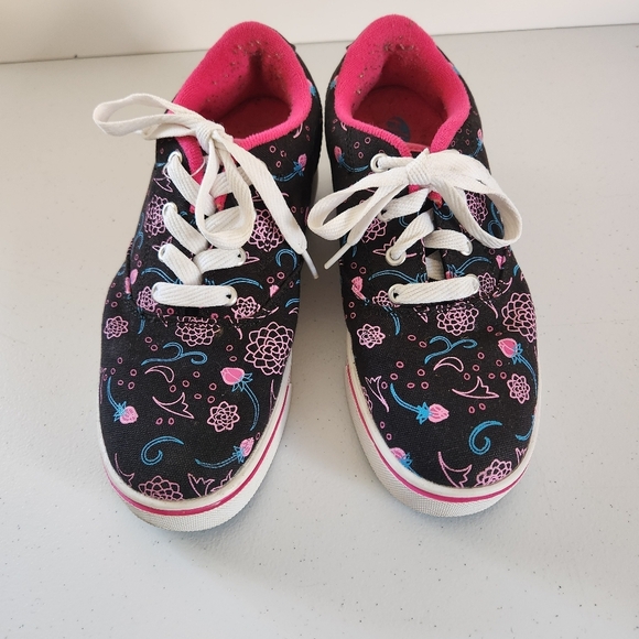 Heelys Launch Top Size Womens 7 Girls 6 Sneakers Skater Black Pink Floral - Picture 2 of 9